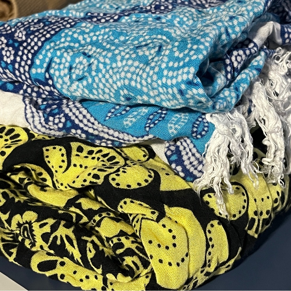 Mandala scarves with fringe - lot of two - Blue, White, Yellow, Navy